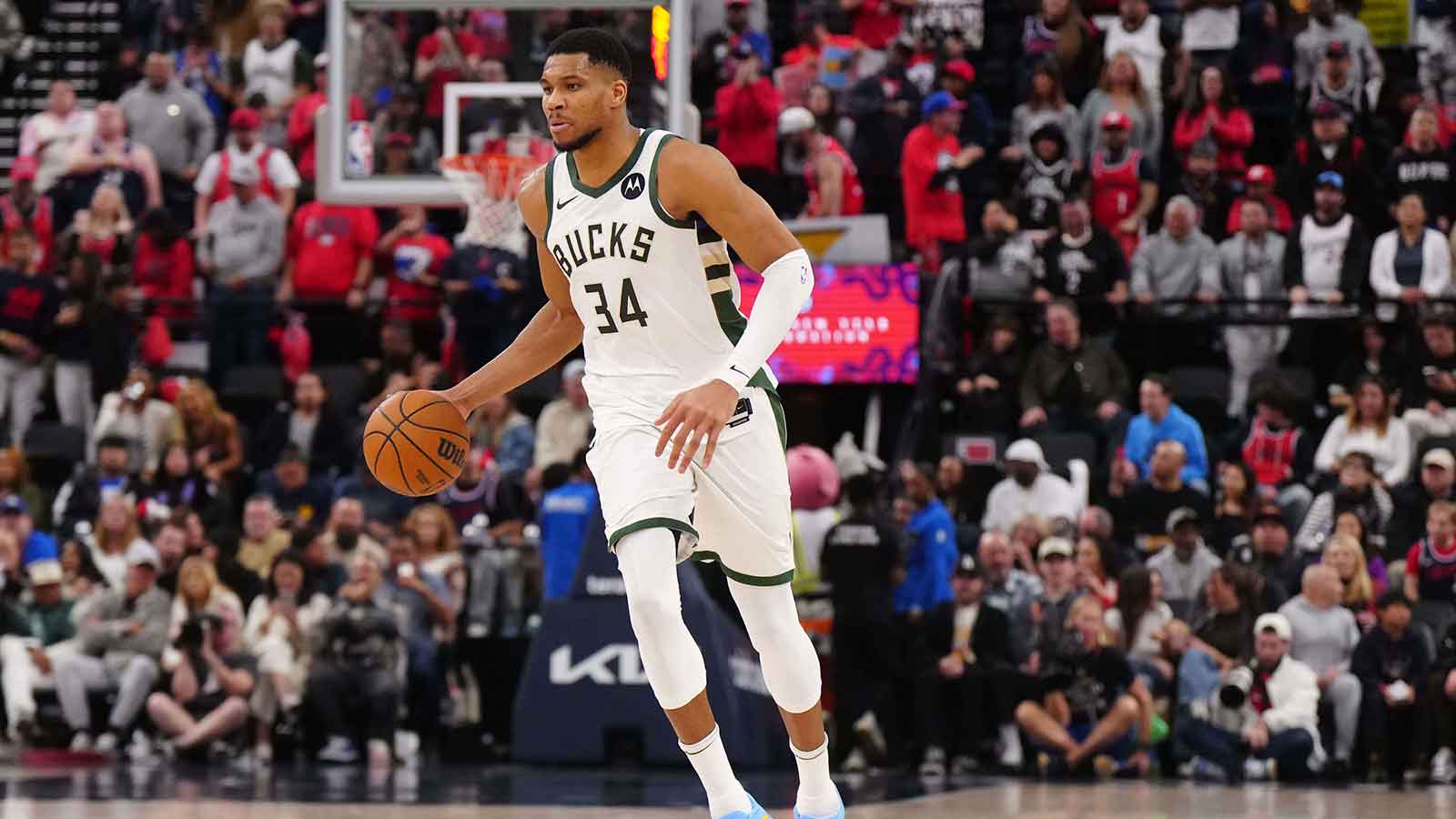 NBA rumors: 2 Giannis Antetokounmpo trade suitors called Clippers about Kawhi Leonard
