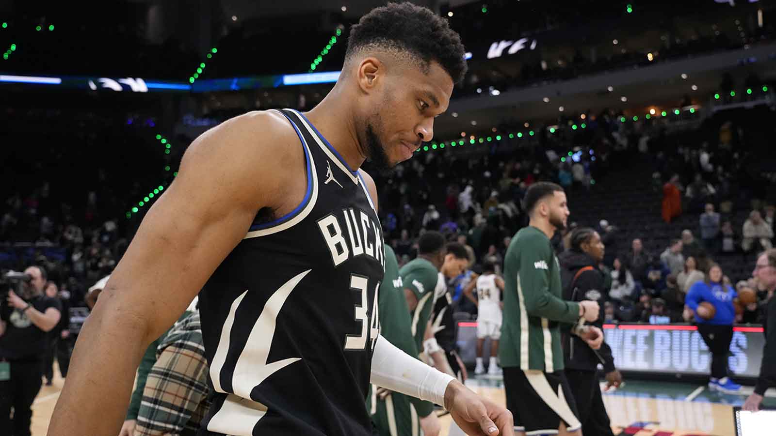 Bucks’ Giannis reveals championship or bust mentality amid trade drama