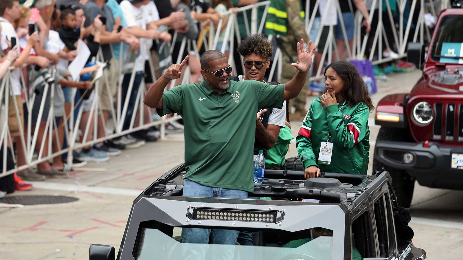 Marques Johnson proves he’s still got it with dunk on 70th birthday
